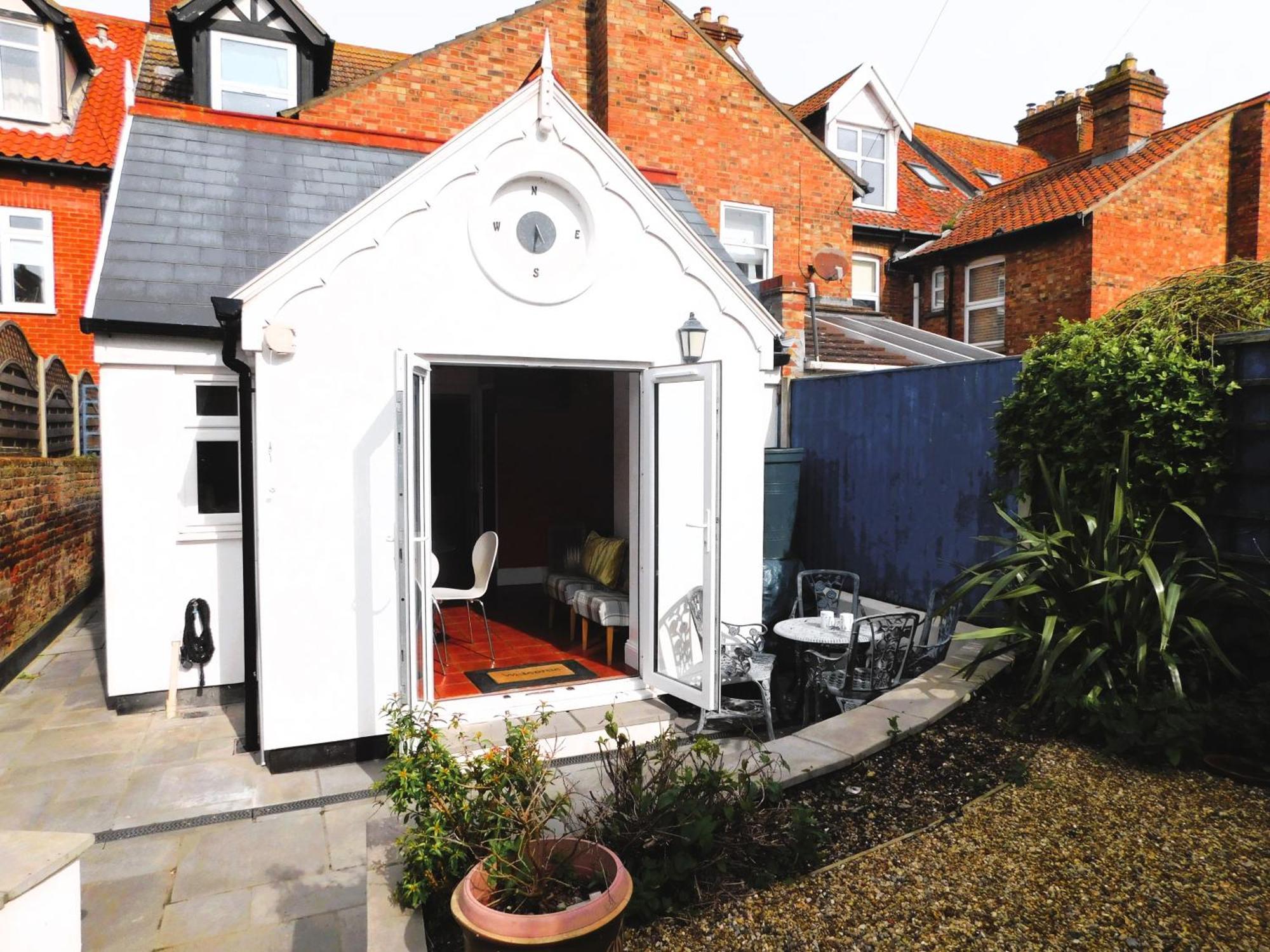 Salty Towers Villa Sheringham Luaran gambar